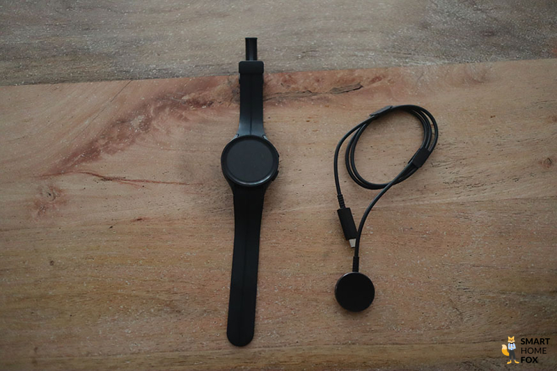 You can see the charging cable of the Galaxy Watch 5.